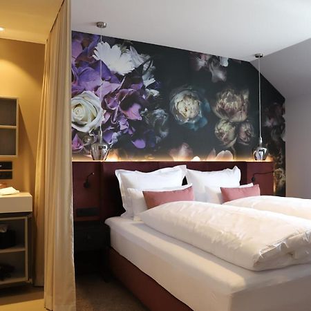 Boutiquehotel Burg Adenbach & Alter Weinbau Bad Neuenahr-Ahrweiler Ngoại thất bức ảnh