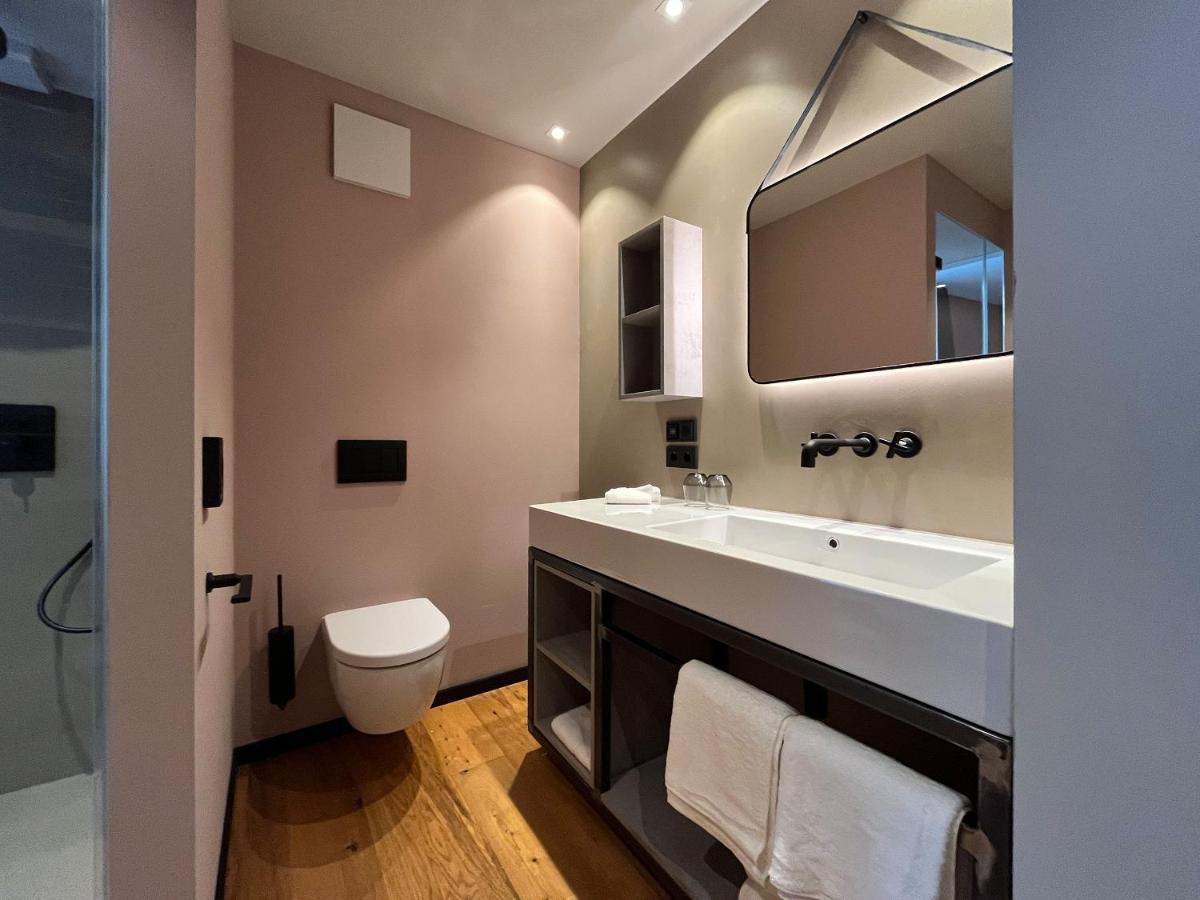 Boutiquehotel Burg Adenbach & Alter Weinbau Bad Neuenahr-Ahrweiler Ngoại thất bức ảnh