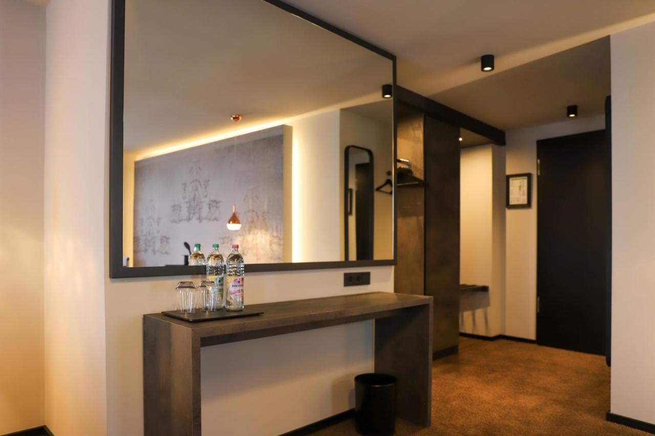 Boutiquehotel Burg Adenbach & Alter Weinbau Bad Neuenahr-Ahrweiler Ngoại thất bức ảnh