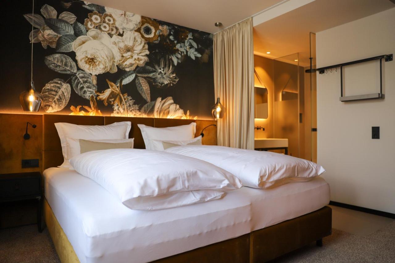 Boutiquehotel Burg Adenbach & Alter Weinbau Bad Neuenahr-Ahrweiler Ngoại thất bức ảnh